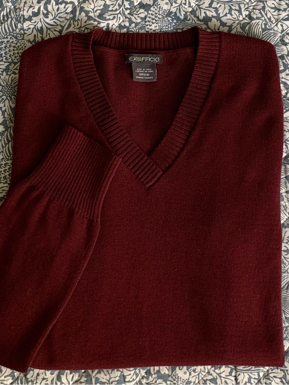 NWOT Exofficio Women's Vneck Granville Sweater in Burgundy